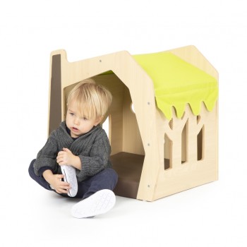 Cottage enfant en bois