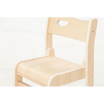 Lot de deux chaises basses enfant